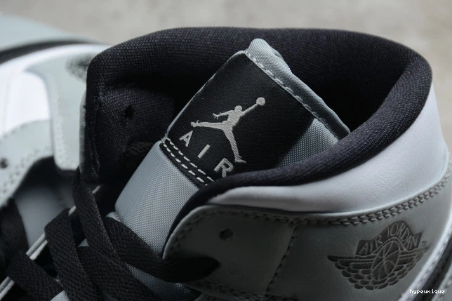 HYPE Light AIR 554724-092 1 Grey Mid Smoke Jordan 0815